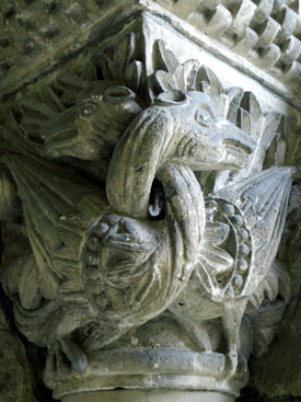 tl_files/Fotos/Adolph_Goldschmidt_1910/Abb-31-Kaiserdom-Koenigslutter-Kreuzgang-IMG-2516.jpg