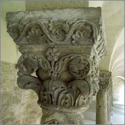 tl_files/Fotos/Allgemein/Kapitelle Dissertation Kluckhohn/KH-044-Kaiserdom-Koenigslutter-Kreuzgang-.jpg