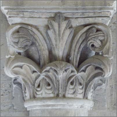 tl_files/Fotos/Allgemein/Kapitelle Dissertation Kluckhohn/KH-047-Kaiserdom-Koenigslutter-Kreuzgang-.jpg