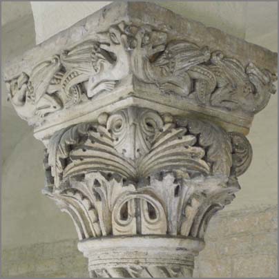 tl_files/Fotos/Allgemein/Kapitelle Dissertation Kluckhohn/KH-053-Kaiserdom-Koenigslutter-Kreuzgang-.jpg