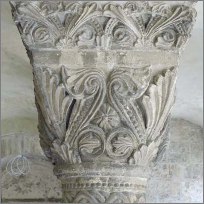 tl_files/Fotos/Allgemein/Kapitelle Dissertation Kluckhohn/KH-063-Kaiserdom-Koenigslutter-Kreuzgang-.jpg