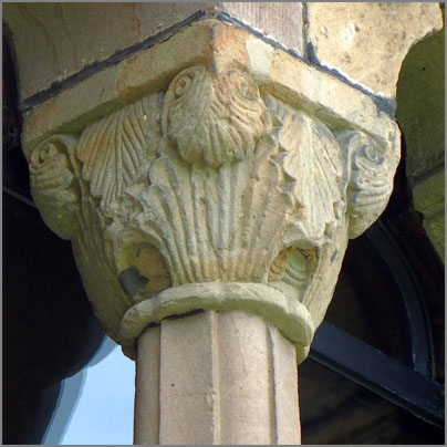 tl_files/Fotos/Allgemein/Kapitelle Dissertation Kluckhohn/KH-116-Goslar-Kaiserhaus-Treppenvorbau-.jpg