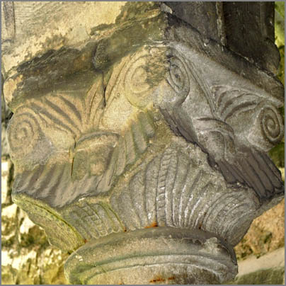 tl_files/Fotos/Allgemein/Kapitelle Dissertation Kluckhohn/KH_121_Magdeburg_Dom_Kreuzgang_Suedfluegel.jpg