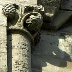 tl_files/Fotos/Allgemein/Kapitelle Dissertation Kluckhohn/KH_59_Chor_Ostwand.jpg