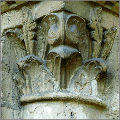 tl_files/Fotos/Allgemein/Kapitelle Dissertation Kluckhohn/KH_84_Schoeningen_ehem._Nonnenkloster-Kirche_Portal.jpg