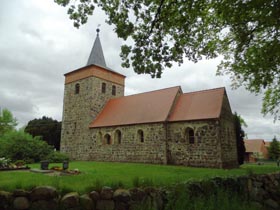 tl_files/Fotos/Altmark/Dankensen-Dorfkirche-von-SO-IMG-0763.jpg