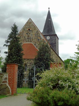 tl_files/Fotos/Altmark/Jeeben-Basilika-von-Osten-IMG-1087.jpg