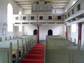 tl_files/Fotos/Altmark/Rohrberg-Feldsteinkirche-Hauptschiff-Westseite-IMG-0967.jpg