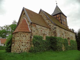 tl_files/Fotos/Altmark/Siedengrieben-Dorfkirche-von-NO-IMG-0409.jpg