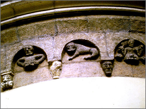 tl_files/Fotos/Bayern/Bad-Reichenhall-St-Nikolaus-Bogenfeld-Nebenapsis-small-IMG-2116.jpg