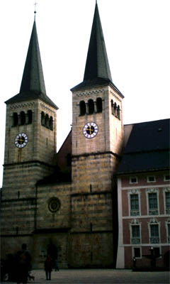 tl_files/Fotos/Bayern/Berchtesgaden-St-Peter-und-Johannes-small-IMG-2139.jpg