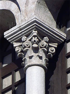 tl_files/Fotos/Carl-Schnaase/Bari-Kathedrale-San-Sabino-Kapitell-IMG-9921.jpg