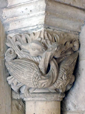 tl_files/Fotos/Carl-Schnaase/Kaiserdom-Koenigslutter-Kreuzgang-Kapitell-IMG-1374.jpg