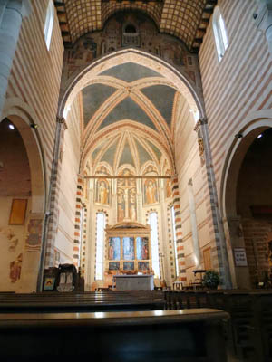 tl_files/Fotos/Carl-Schnaase/Verona-S-Zeno-Innenraum-IMG-8681.jpg