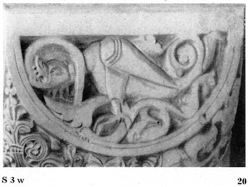 tl_files/Fotos/Hamersleben/Abb-20-Hamersleben-Langhaus-Kapitell-Suedarkade-3-Saeule-Westseite.jpg