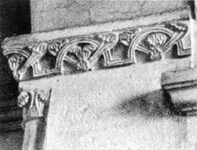 tl_files/Fotos/Heinrich_L_Nickel/Abb-79-Gandersheim-Kaempfer-des-Vierungsbogens-in-der-Stiftskirche-H-Nickel-1953.jpg