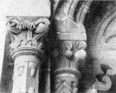 tl_files/Fotos/Heinrich_L_Nickel/Abb-92-Wechselburg-Nordportal-der-Kl-Kirche-H-Nickel-1953.jpg