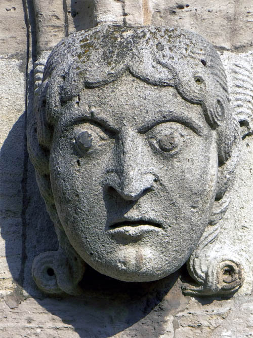 tl_files/Fotos/Luethgen_Eugen/Kaiserdom-Koenigslutter-Rundbogenfries-Kopfkonsole-IMG-1107.jpg