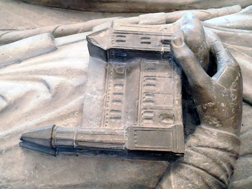 tl_files/Fotos/Luethgen_Eugen/Sankt-Blasius-Dom-Braunschweig-Grabmal-Heinrichs-des-Loewen-und-Herzogin-Mathilde-IMG-0659.jpg