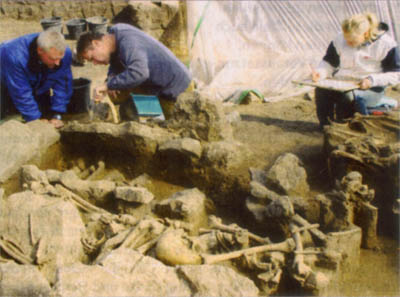 Archäologische Grabungen auf dem Außengelände der Hünenburg bei Watenstedt
